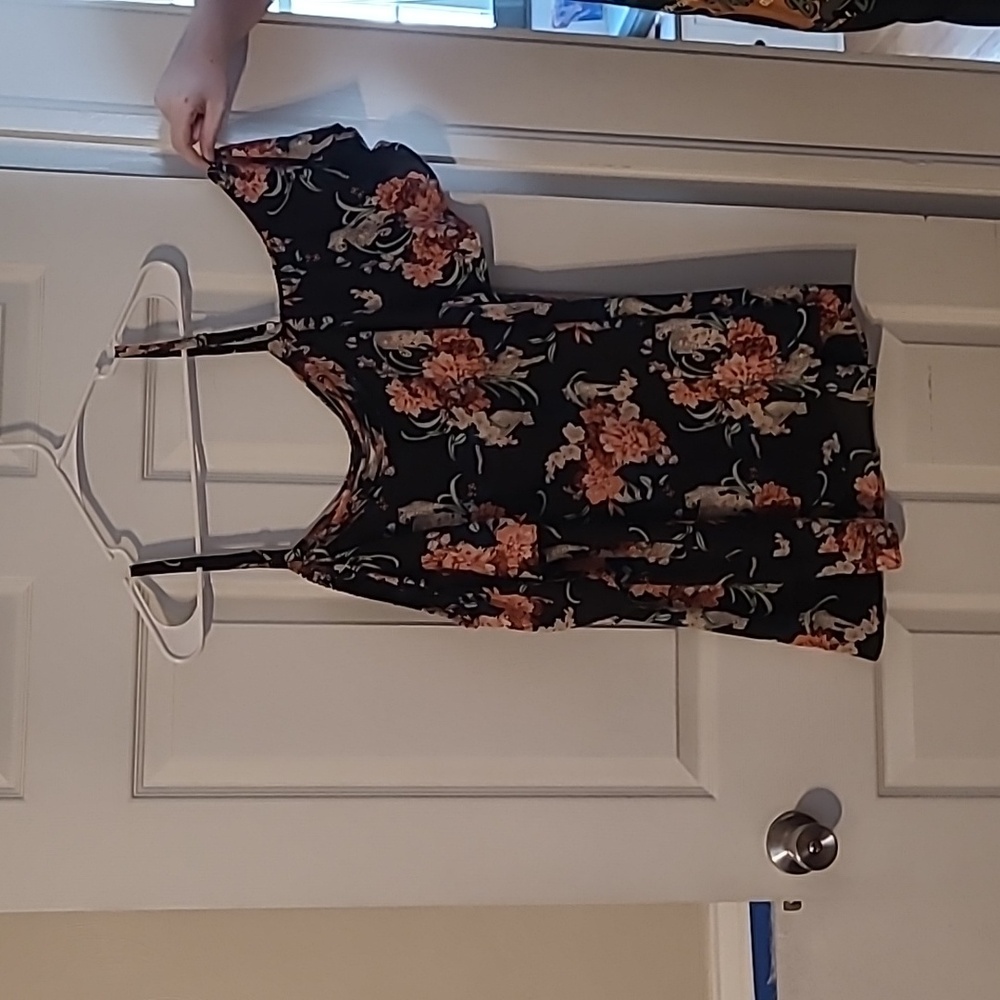 Flutter-sleeve cold-shoulder Blouse